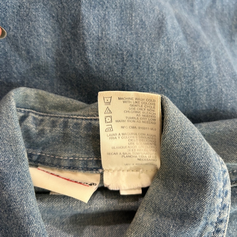 Bobbie Brooks Denim Shirt Women Small Blue Embroidered Christmas Winter Village - Picture 10 of 12